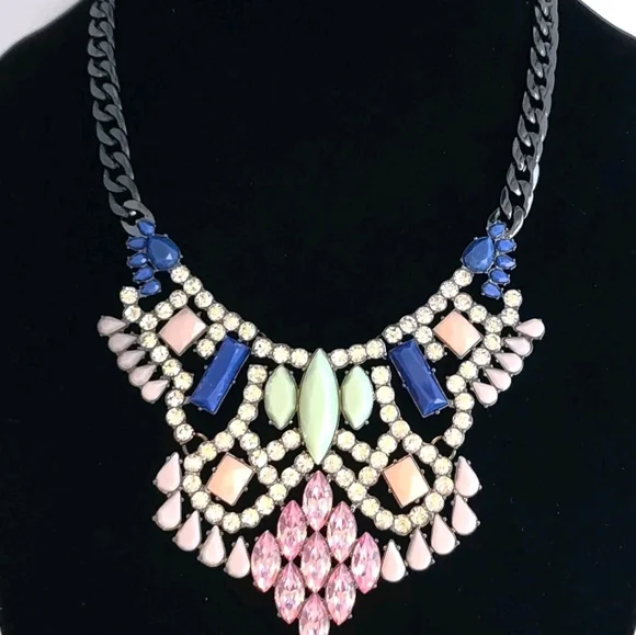 LORI GOLDSTEIN LOGO RUNWAY STATEMENT COLLAR NECKLACE PINK BLUE CRYSTAL GUNMETAL - Picture 7 of 14